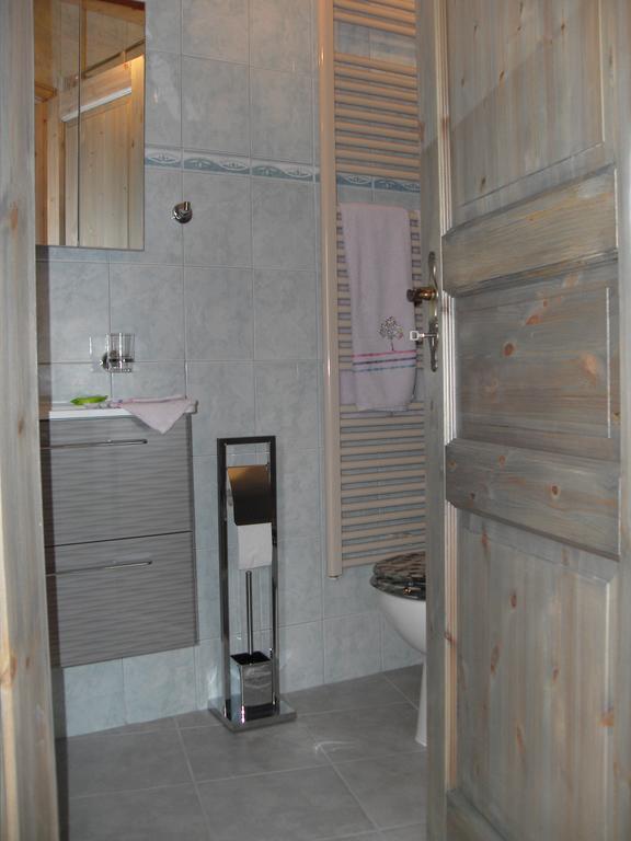 Au Creneau Gourmand Hotel Saillon Ruang foto