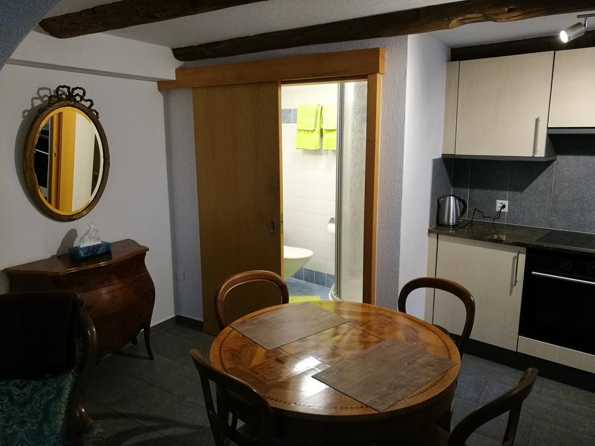 Au Creneau Gourmand Hotel Saillon Bagian luar foto